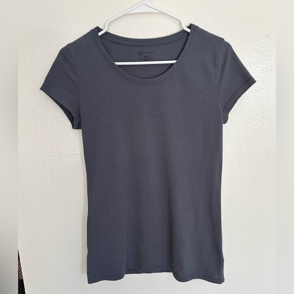 No Boundaries Gray Short Sleeve Scoop Neck T-Shirt Juniors Medium 7-9